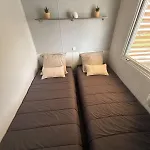 Tiny House La Nouvelle Διαμέρισμα